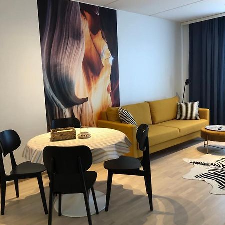 2 Rooms, In Front Of The Sea, Free Parking Oulu Esterno foto