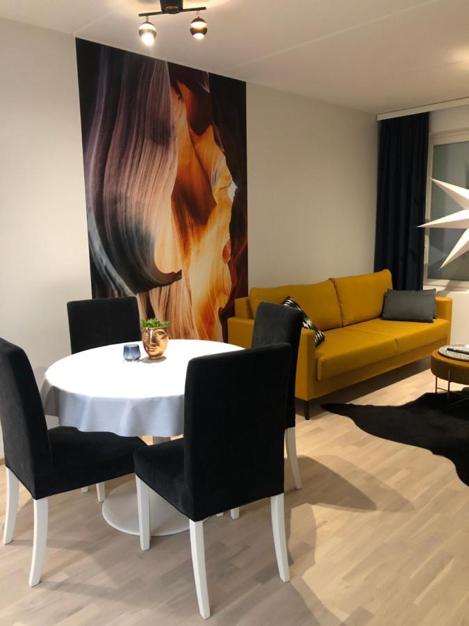 2 Rooms, In Front Of The Sea, Free Parking Oulu Esterno foto